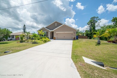 426 Fleming St., Sebastian, FL 32958-2
