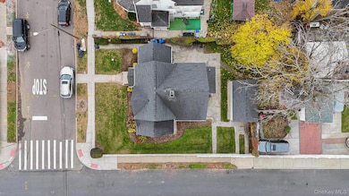 188-31 Lewiston Ave, St. Albans, NY 11412 - photo 7