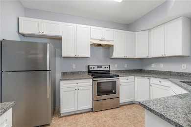 5572 Metrowest Blvd unit 110, Orlando, FL 32811 - photo 2