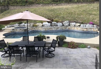 1212 Revere Dr, Chalfont, PA 18914 - photo 3