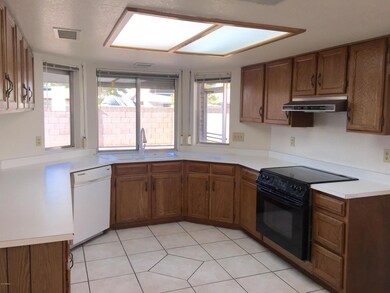 10427 W Puget Ave, Peoria, AZ 85345 - photo 2