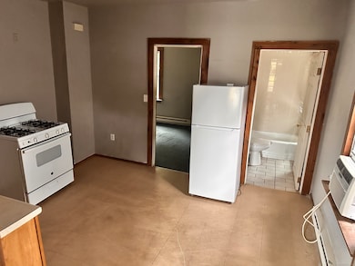 122 Willow St, Meriden, CT 06450 - photo 5