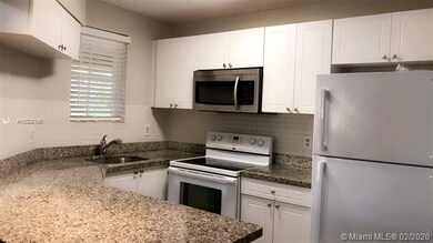 18326 NW 68th Ave unit D, Hialeah, FL 33015 - photo 5