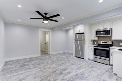 2023 Huldy St unit 12, Houston, TX 77019 - photo 2