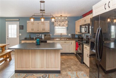 1325 Pamela Dr, Franklin, IN 46131 - photo 7