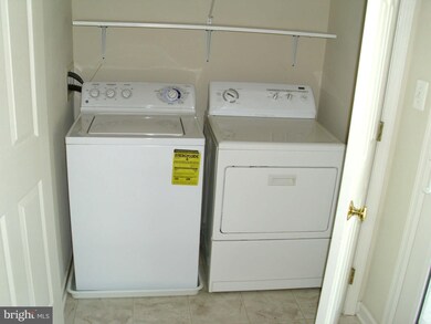 42804 Smallwood Terrace, Chantilly, VA 20152 - photo 5