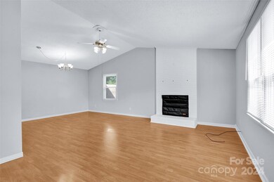 126 Little Forest Ln, Statesville, NC 28625 - photo 4