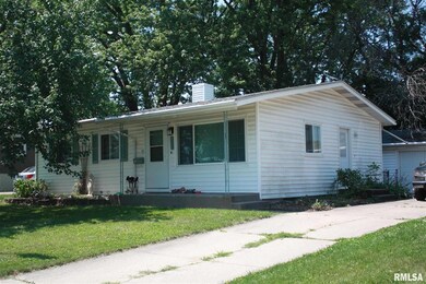 2018 N Elsie Ave, Davenport, IA 52804 - photo 2