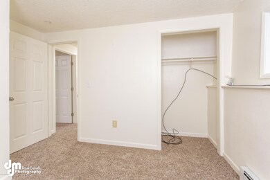 Bedroom 4889-FULL