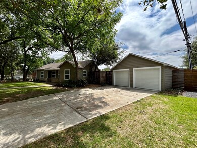 4010 Yupon St, Houston, TX 77006 - photo 2