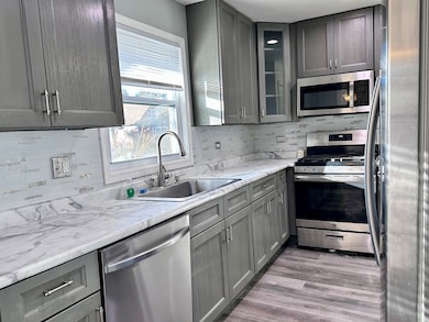 1125 Wadsworth Ave unit A, North Chicago, IL 60064 - photo 5