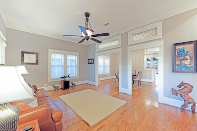 916 Cortlandt St, Houston, TX 77008 - photo 5