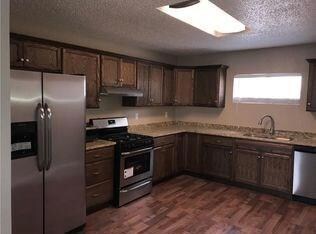 11799 N Loop Dr, Socorro, TX 79927 - photo 5