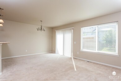 2438E52ndAve(7of17)