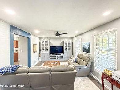 301 Foxtail Rd, Versailles, KY 40383 - photo 5