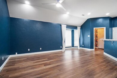 112 Montreal Dr, Hurst, TX 76054 - photo 5