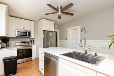 452 Quarry St unit 2, Quincy, MA 02169 - photo 2