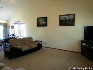 10213 Hornbeam Blvd, Louisville, KY 40228 - photo 3