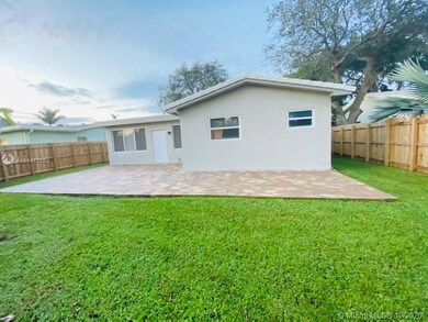 227 SE 7th St, Dania, FL 33004 - photo 3