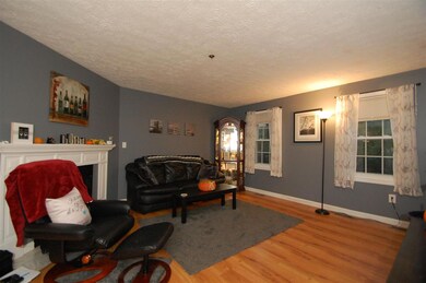 51 Beech Hill Ave, Manchester, NH 03103 - photo 4