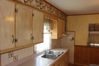 216 Cinema Dr, Johnstown, PA 15905 - photo 6