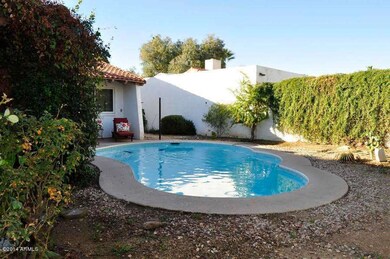Pool 2