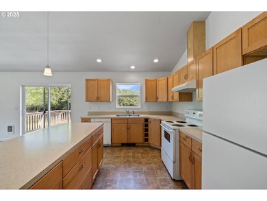 4000 Idaville Rd, Tillamook, OR 97141 - photo 6