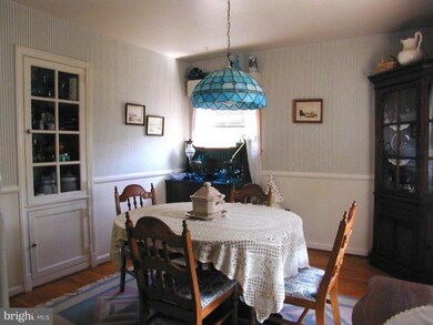 3702 Dupont Ave, Kensington, MD 20895 - photo 5