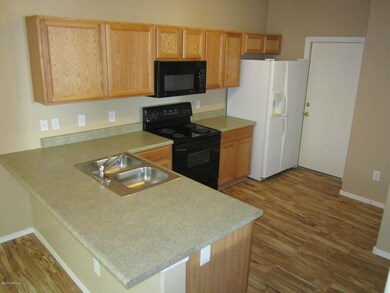 Kitchen (2)