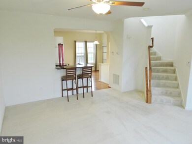 571 Lord Fairfax St, Charles Town, WV 25414 - photo 5