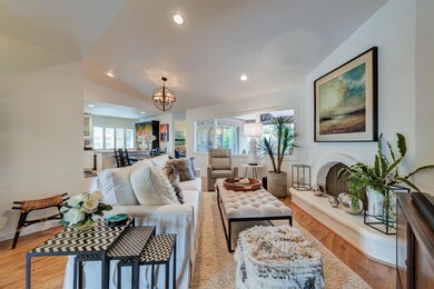 005_Living Room II