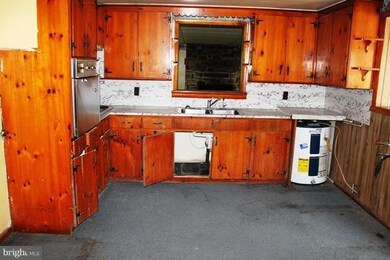 4984 Treher Rd, Fayetteville, PA 17222 - photo 3