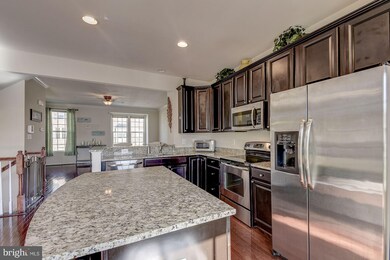 11813 Saint Linus Dr, Waldorf, MD 20602 - photo 4