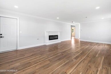 134 Torrey Pines Dr, Toms River, NJ 08757 - photo 4