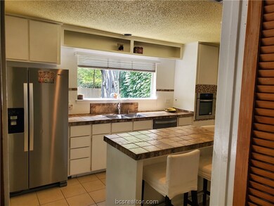 1819 Hondo Dr, College Station, TX 77840 - photo 6