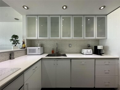 Mirador 1000 unit 932, Miami Beach, FL 33139 - photo 5