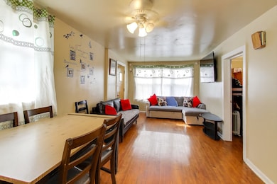 unlisted-address, Chicago, IL 60625 - photo 5