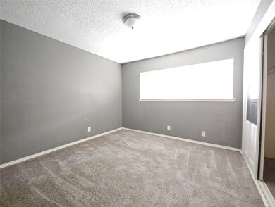 5636 Birchmont Dr unit 21, Houston, TX 77091 - photo 6