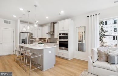 16104 Frederick Rd, Derwood, MD 20855 - photo 6