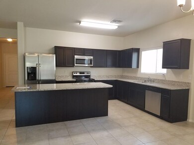 Montese big kitchen