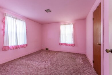 8100 S Garlock Rd, Carson City, MI 48811 - photo 6