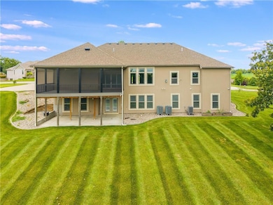 4215 Greystone Dr, Saint Joseph, MO 64505 - photo 6