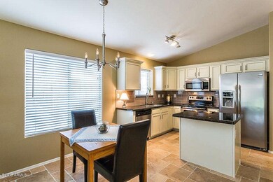 4632 E Mossman Rd-12