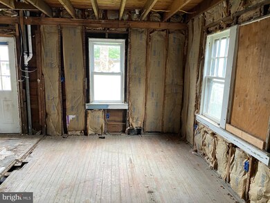 323 Woodbury Lake Dr, Woodbury, NJ 08096 - photo 6