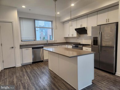 3129 Beachview Ln, Philadelphia, PA 19125 - photo 6