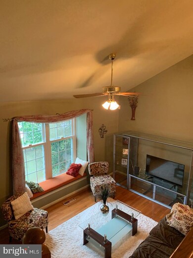 2605 Summer Hill Ct, Silver Spring, MD 20904 - photo 4