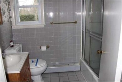 144 Lincoln St, West Springfield, MA 01089 - photo 5