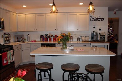 880 Fieldstone Trail, Easton, PA 18040 - photo 2