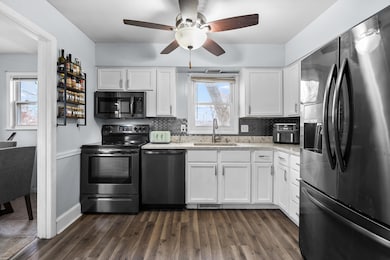 16 Charles E Place, Battle Creek, MI 49015 - photo 6