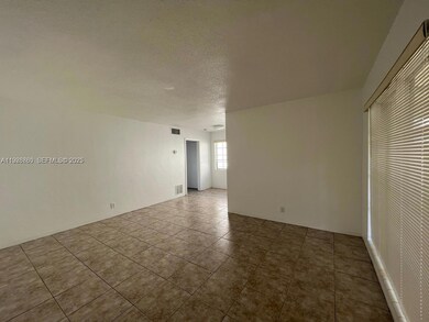 105 NE 12th Ave unit 17, Hallandale Beach, FL 33009 - photo 2